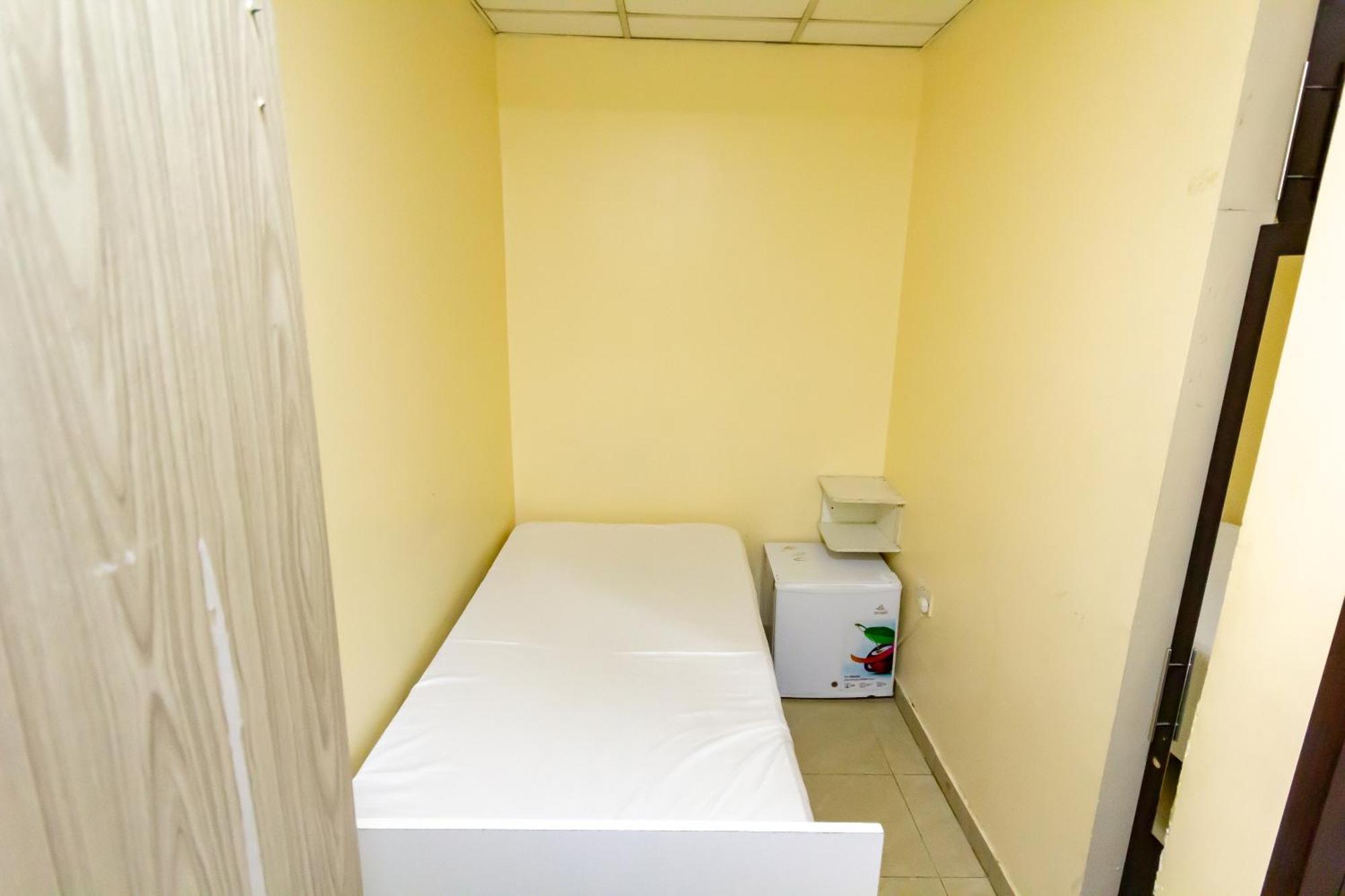 Small Budget Rooms For 'Girls' Only In Dubai, Marina 외부 사진